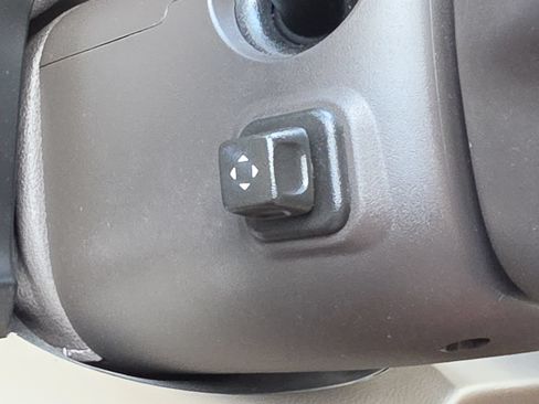 Used 2016 GMC Yukon XL SLT RWD image 29