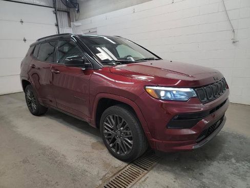 Used 2022 Jeep Compass High Altitude AWD/4WD image 3