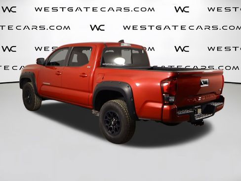 Used 2022 Toyota Tacoma SR5 w/ Technology Package RWD image 45