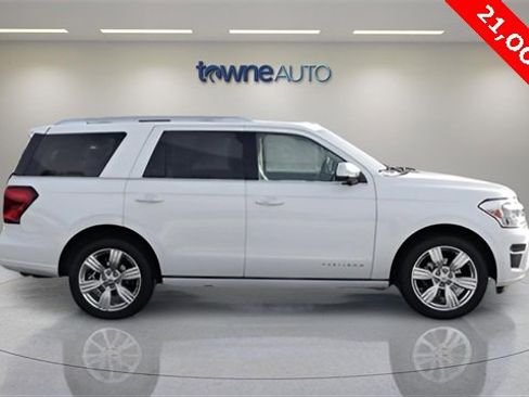 Used 2023 Ford Expedition Platinum image 6