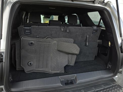 Used 2025 Toyota 4Runner SR5 AWD/4WD image 24
