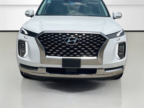 Used 2022 Hyundai Palisade Calligraphy image 2