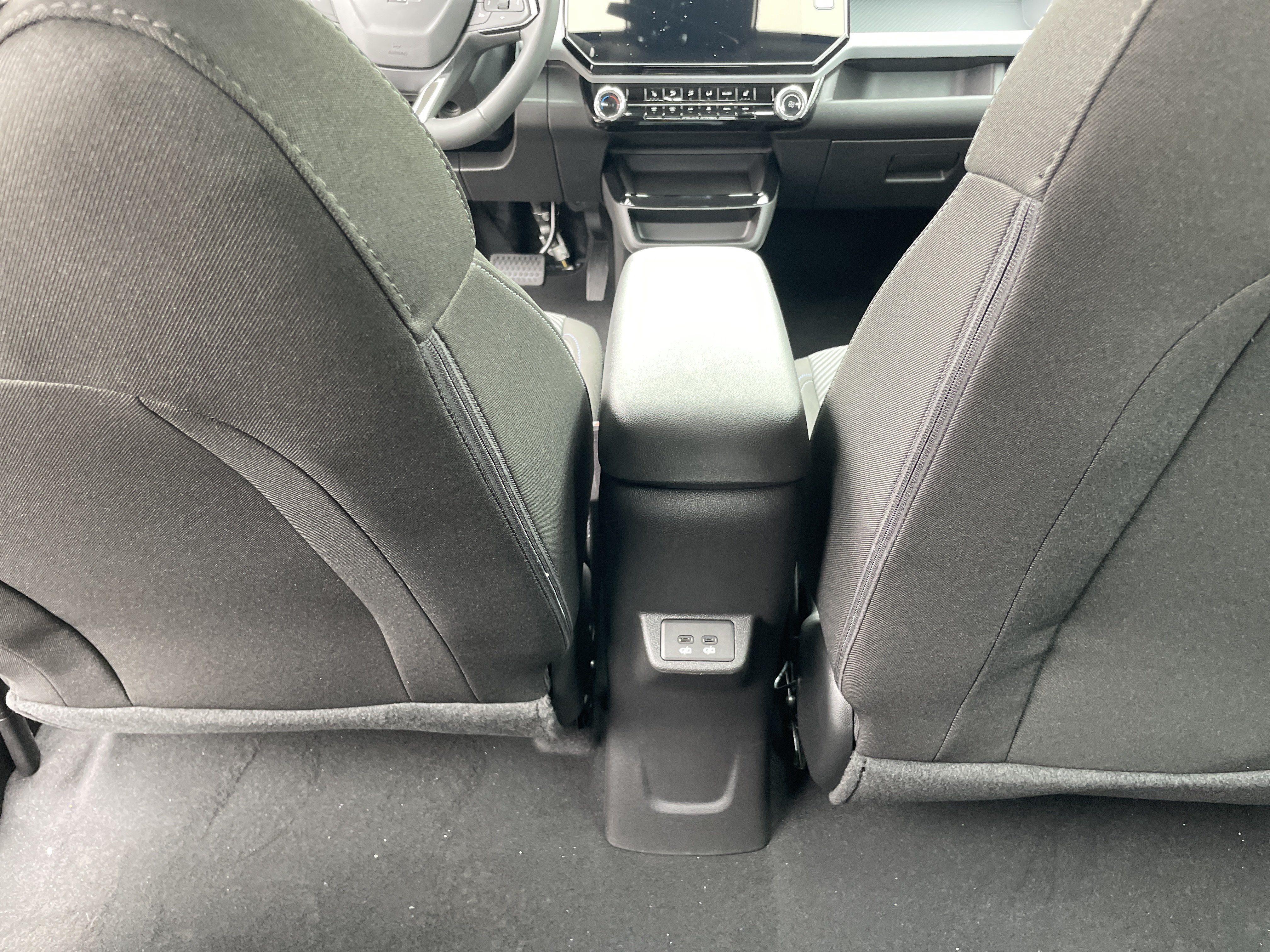 New 2027 Chevrolet Bolt LT w/ Comfort Package FWD image 28