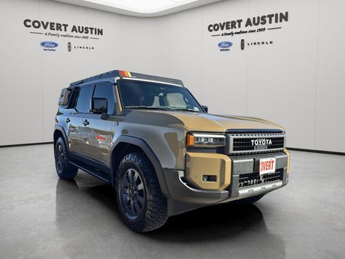 Used 2024 Toyota Land Cruiser image 7