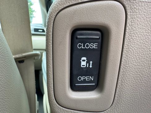 Used 2017 Honda Odyssey EX-L image 35