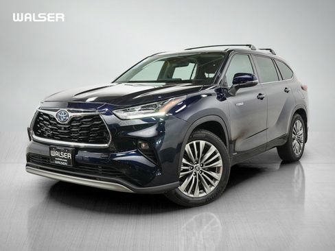 Used 2020 Toyota Highlander Platinum AWD/4WD image 1