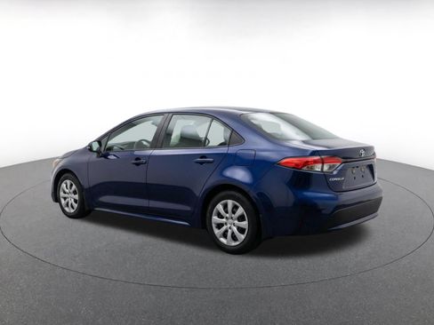 Used 2025 Toyota Corolla LE FWD image 7