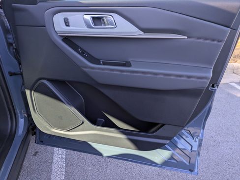 New 2026 Ford Explorer Active image 36