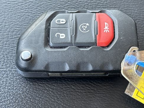 Used 2022 Jeep Wrangler Unlimited Rubicon 4xe w/ Steel Bumper Group image 45