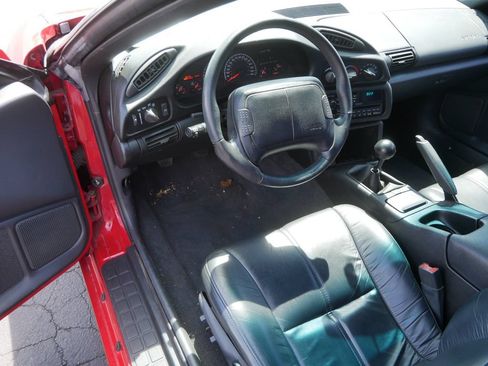 Used 1995 Chevrolet Camaro Z28 RWD image 13