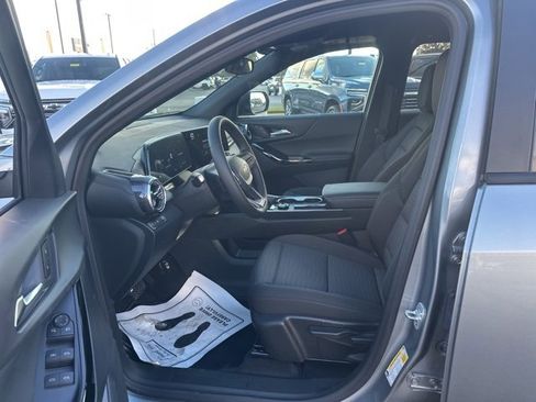 New 2026 Chevrolet Equinox LT image 16