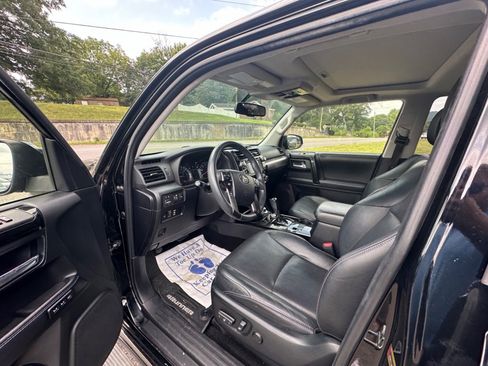 Used 2019 Toyota 4Runner Limited image 8