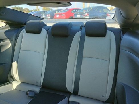 Used 2018 Honda Civic EX-T image 16