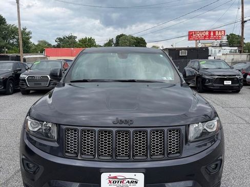 Used 2015 Jeep Grand Cherokee Altitude AWD/4WD image 3