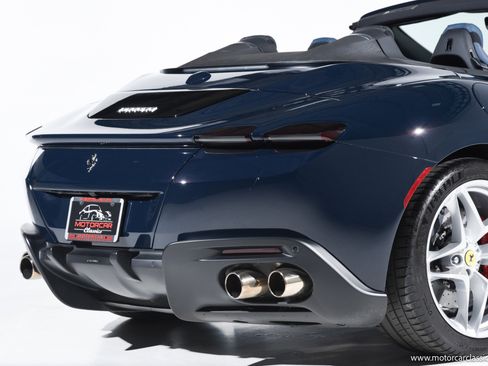 Used 2025 Ferrari Roma Spider RWD image 16