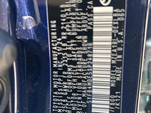 Used 2025 Toyota Corolla LE image 41