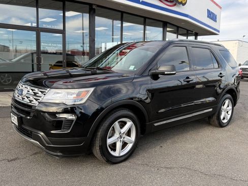 Used 2019 Ford Explorer XLT w/ Equipment Group 201A image 1
