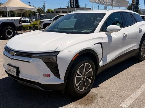 Used 2024 Chevrolet Blazer EV LT AWD/4WD image 2