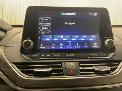 Used 2024 Nissan Altima 2.5 SV image 9