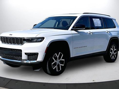 Certified 2023 Jeep Grand Cherokee L Limited w/ Luxury Tech Group II AWD/4WD image 4