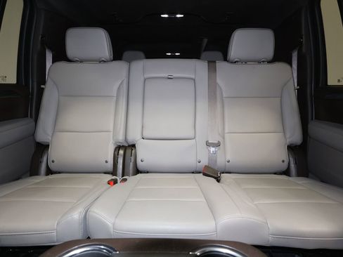 Certified 2023 GMC Yukon XL SLT image 32