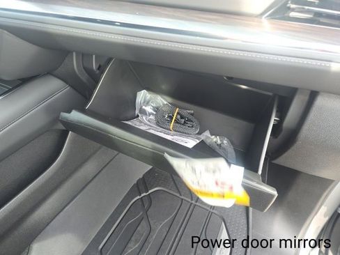 New 2026 Chevrolet Suburban LS image 35