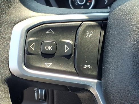 Certified 2025 RAM 2500 Big Horn AWD/4WD image 10