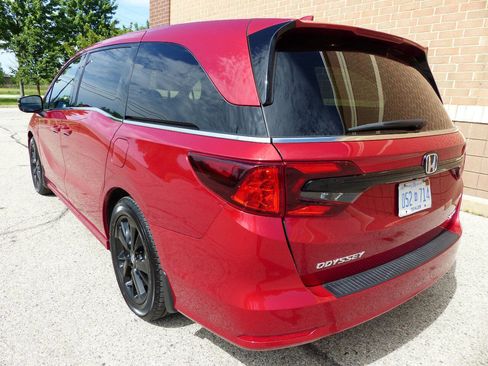 Used 2023 Honda Odyssey Sport image 7
