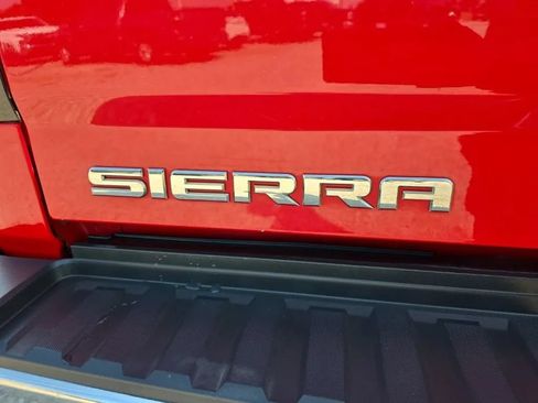 Used 2018 GMC Sierra 2500 SLT w/ Snow Plow Prep Package AWD/4WD image 10
