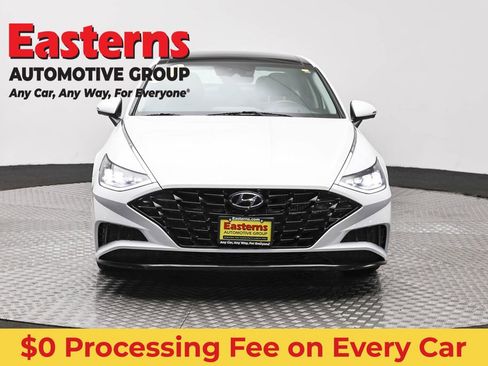 Used 2022 Hyundai Sonata Limited FWD image 2