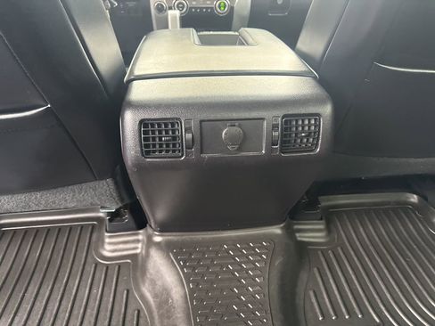 Used 2016 Toyota Tundra Platinum image 32