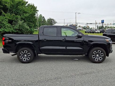 Certified 2023 Chevrolet Colorado LT w/ LT Convenience Package III AWD/4WD image 7