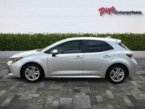 Used 2020 Toyota Corolla SE w/ Carpet Mat Package FWD image 4