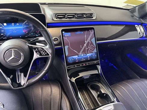 Used 2022 Mercedes-Benz S 500 4MATIC w/ 3D Technology Package image 16