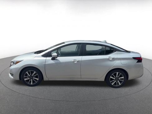 Used 2025 Nissan Versa SV FWD image 7