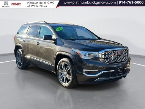 Used 2018 GMC Acadia Denali w/ Technology Package image 1