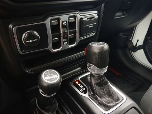 Used 2019 Jeep Wrangler Unlimited Sport S image 20