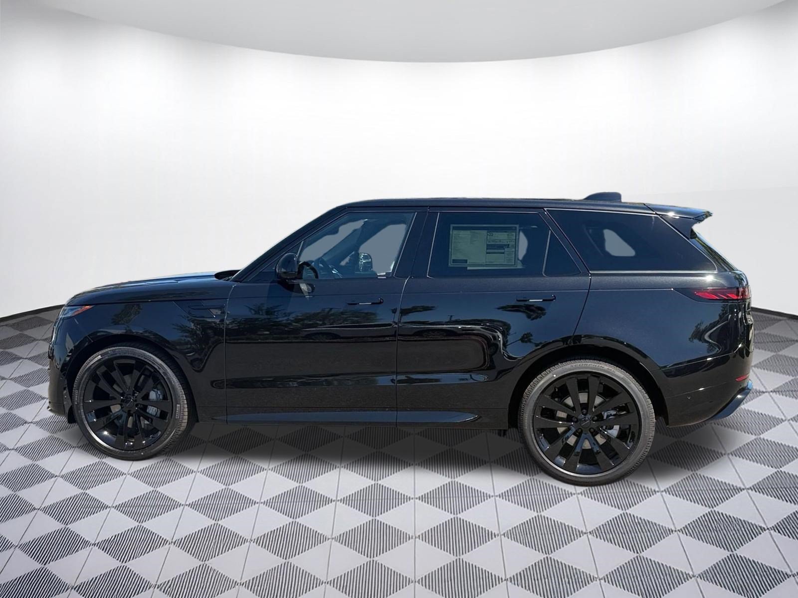 New 2027 Land Rover Range Rover Sport Dynamic SE AWD/4WD image 2