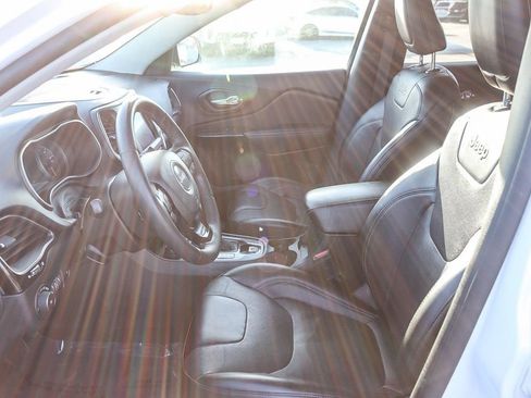 Used 2023 Jeep Cherokee Altitude Lux AWD/4WD image 20