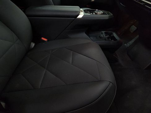 Used 2025 BMW iX xDrive50 image 25