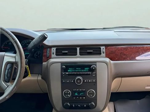 Used 2012 GMC Yukon SLT w/ SLT-2 Equipment Package RWD image 31