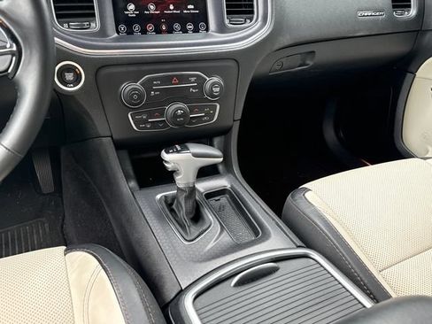 Used 2017 Dodge Charger SXT w/ Plus Group RWD image 10
