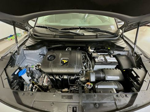 Used 2025 Kia Soul LX w/ LX Technology Package FWD image 33