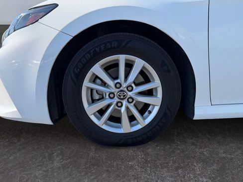 Used 2025 Toyota Camry LE FWD image 14