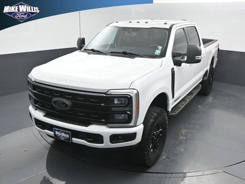 Used 2023 Ford F250 XLT w/ Black Appearance Package AWD/4WD image 11