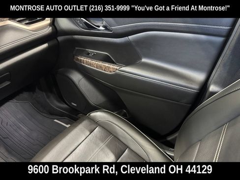 Used 2023 GMC Acadia Denali w/ Black Diamond Edition AWD/4WD image 42
