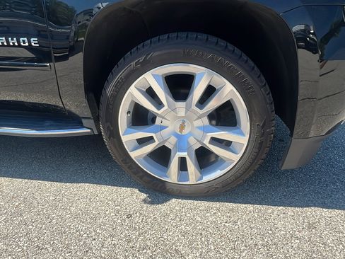 Used 2017 Chevrolet Tahoe Premier AWD/4WD image 9
