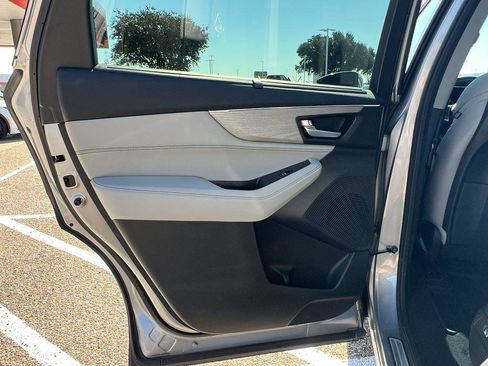 Used 2022 Acura MDX SH-AWD w/ Advance Package image 12