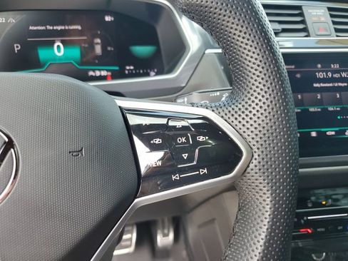 Used 2024 Volkswagen Tiguan SE R-Line image 24