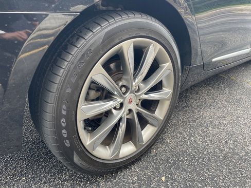 Used 2013 Cadillac XTS FWD image 11